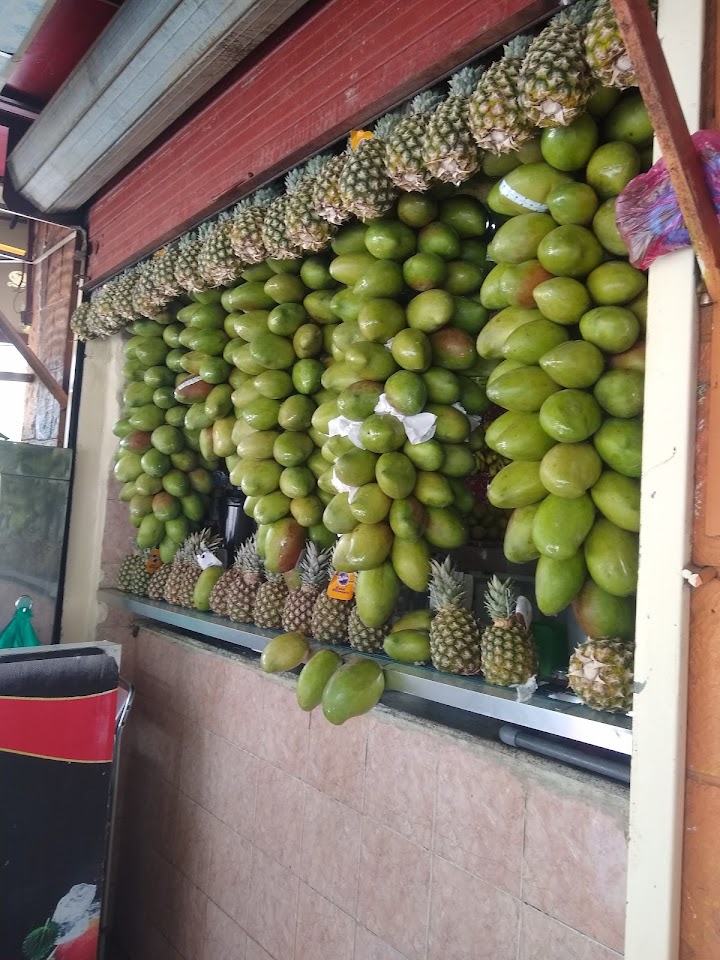 صورة من كفتيريا الشباب